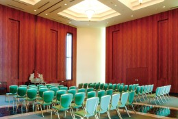 礼拝堂は2室用意